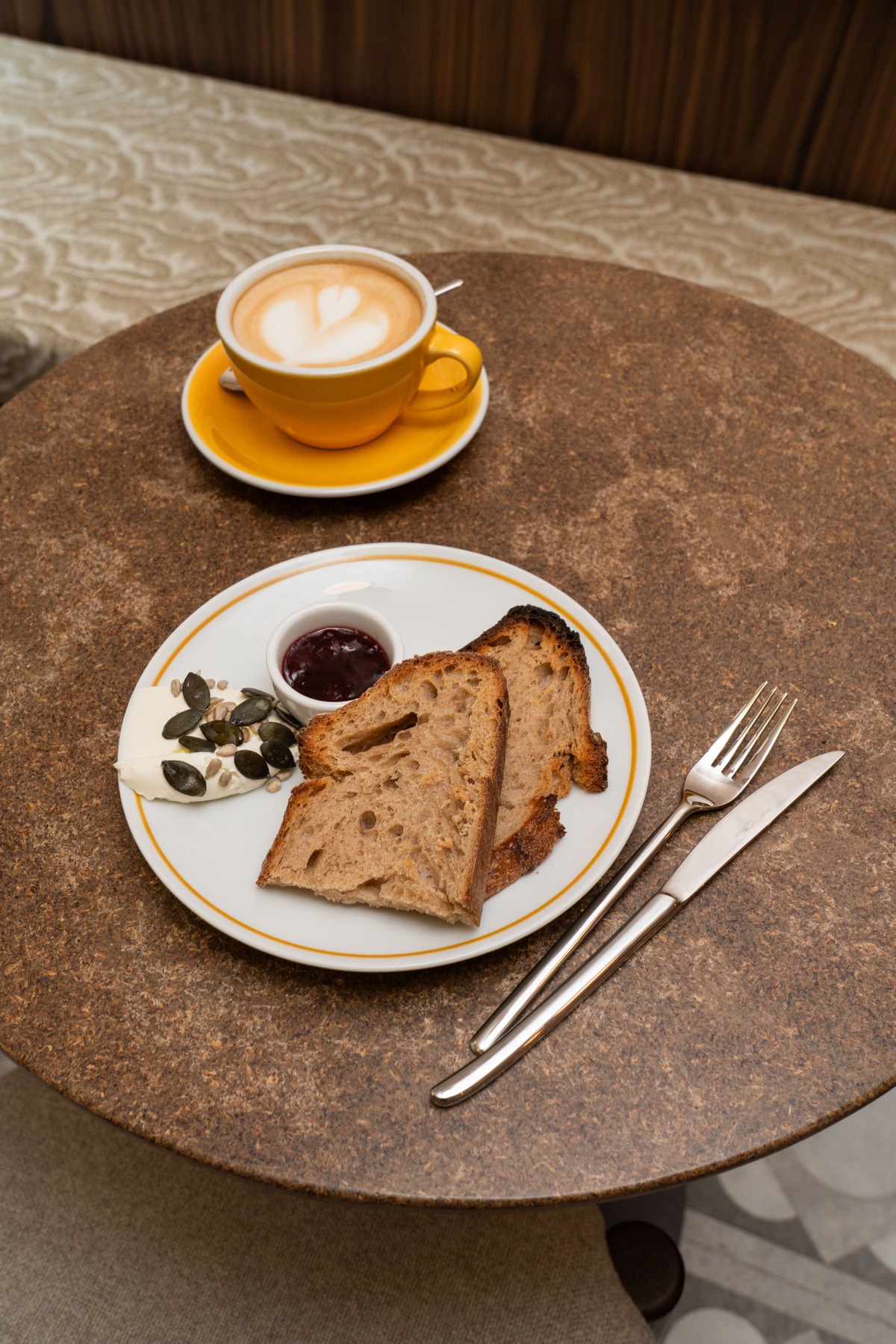 CLODE coffee shop les assiettes